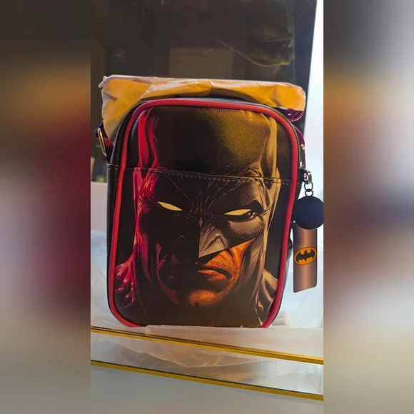 Double-Sided Joker & Batman Crossbody Bag – DC Comics - Picture 1 of 11